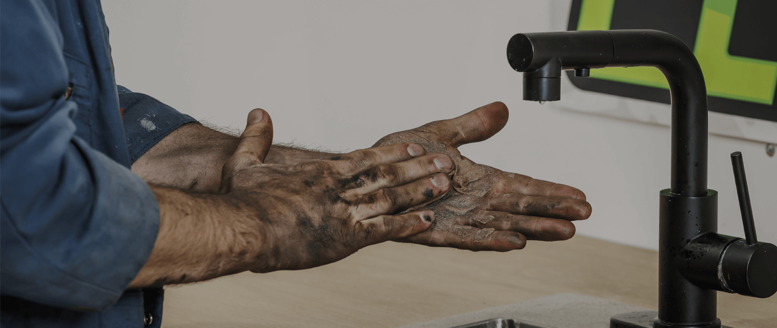Grip Clean Hand Cleaner for Auto Mechanics, Heavy Duty Pumice Soap +  Fingernail Brush, Tool Shop, Ga…See more Grip Clean Hand Cleaner for Auto